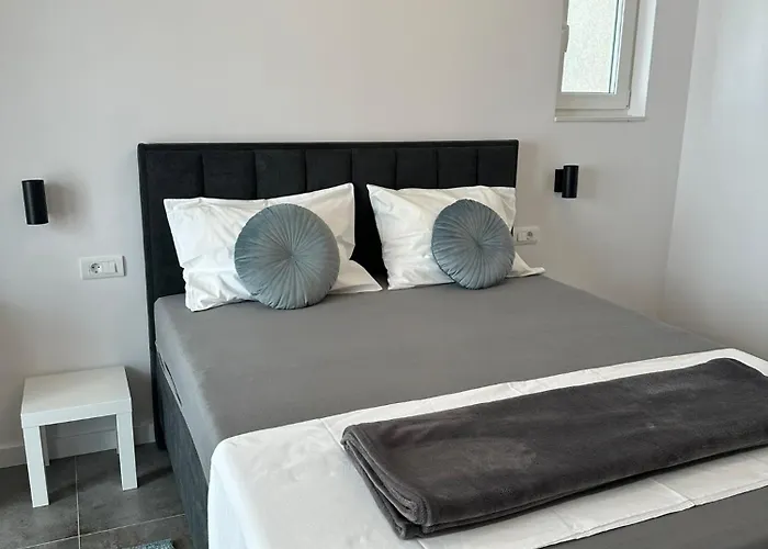 Gallery Ii Makarska