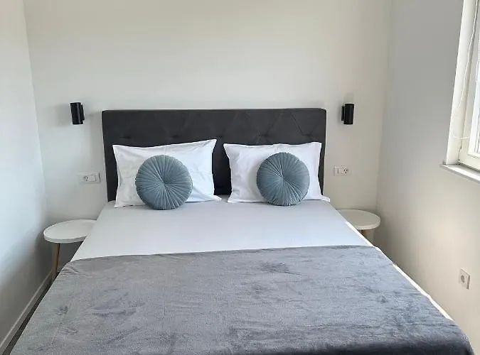 Gallery Ii 아파트 *